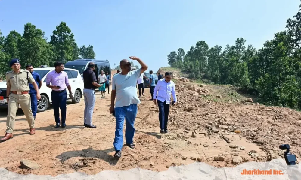 Hemant Soren inspects under-construction road in Bokaro district